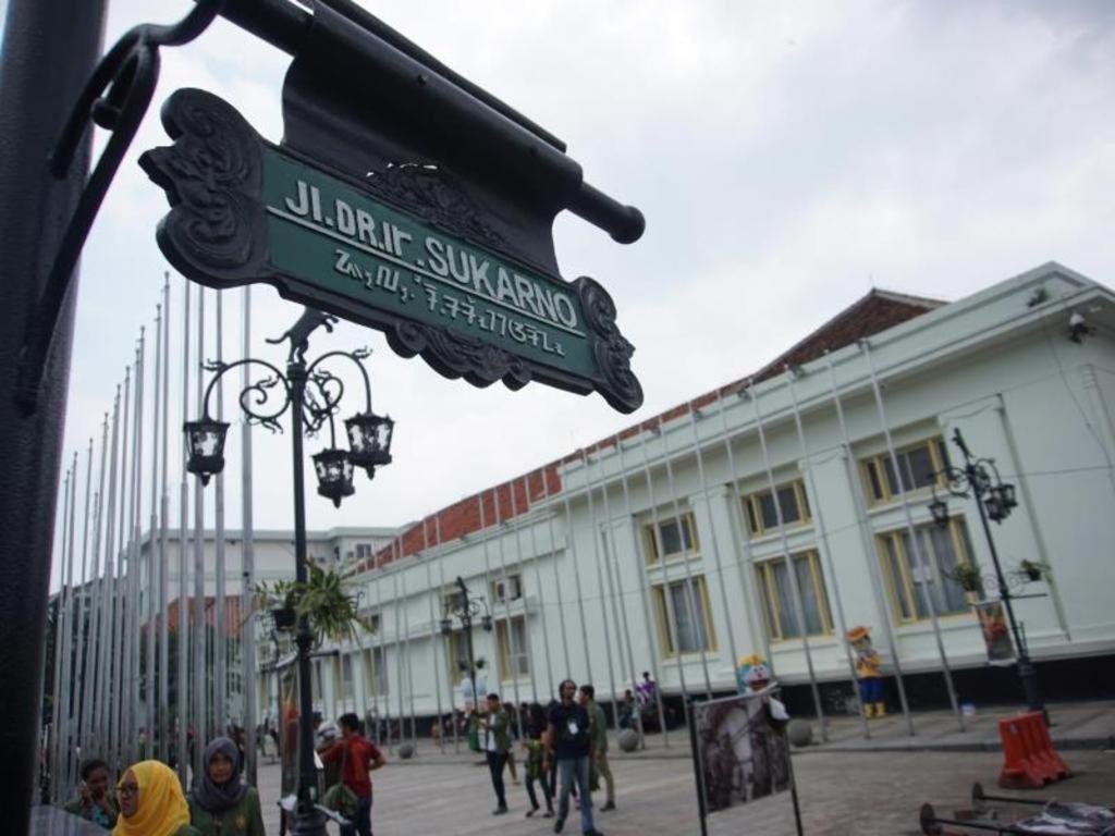 Raffleshom Hotel Bandung Esterno foto