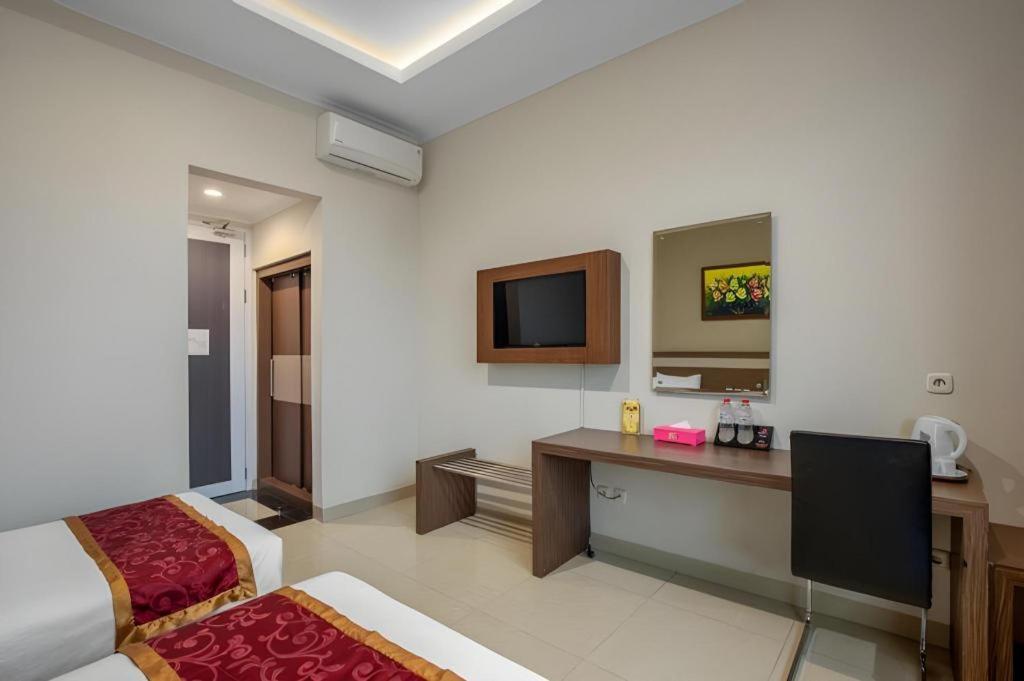 Raffleshom Hotel Bandung Esterno foto
