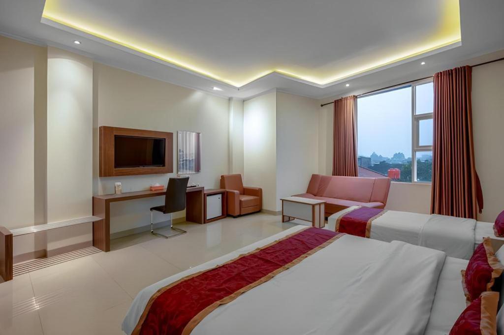 Raffleshom Hotel Bandung Esterno foto