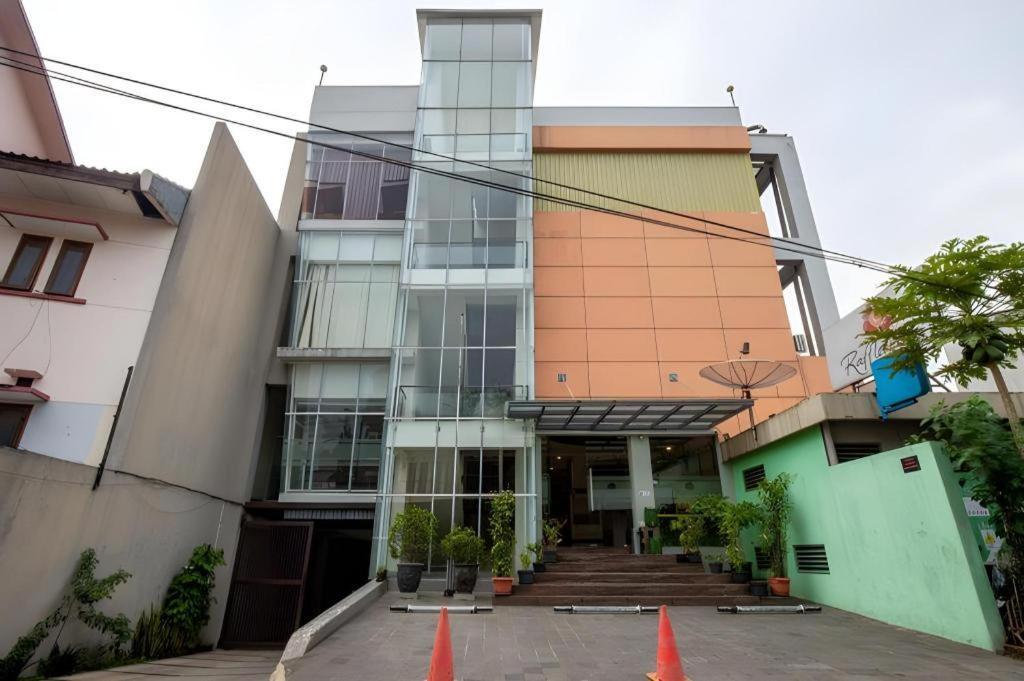 Raffleshom Hotel Bandung Esterno foto