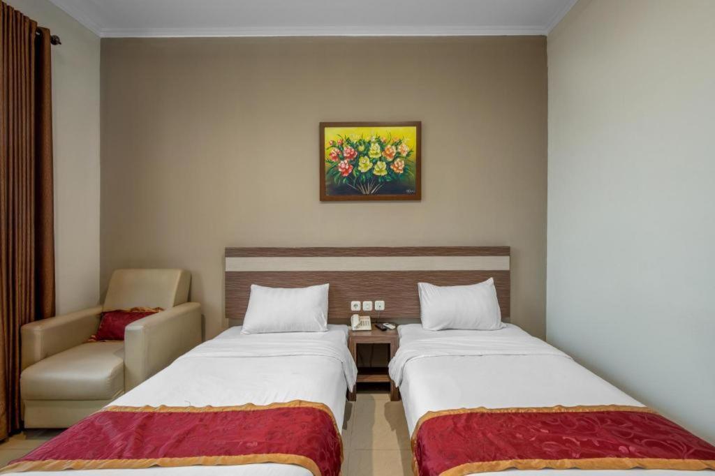 Raffleshom Hotel Bandung Esterno foto