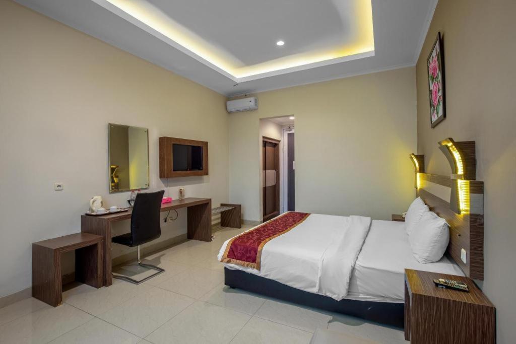 Raffleshom Hotel Bandung Esterno foto
