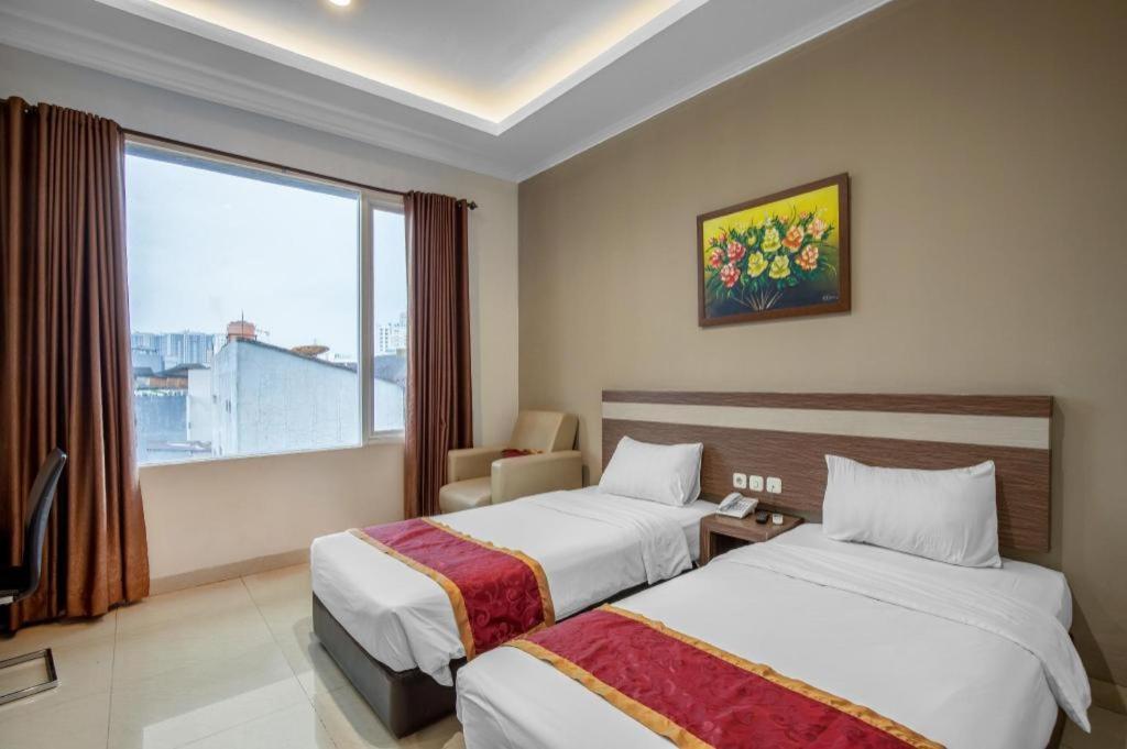 Raffleshom Hotel Bandung Esterno foto